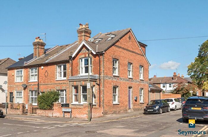 4 Bedroom End Terrace House For Sale In Guildford, Surrey, GU1