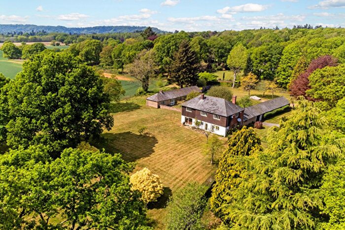 5 Bedroom Detached House For Sale In Durford Wood, Petersfield, GU31