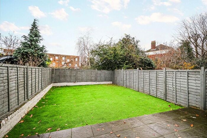 3 Bedroom Terraced House For Sale In Cavendish Drive, Leytonstone, E11