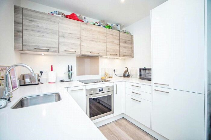 1 Bedroom Flat For Sale In Ocean Drive, Gillingham, Kent, ME7