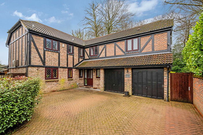 5 Bedroom Detached House For Sale In Harpurs, Tadworth, KT20