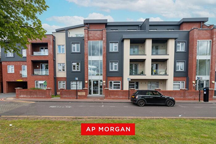 2 Bedroom Flat For Sale In Stratford Road, Sir Robert Peel Court, Solihull, West Midlands, B90