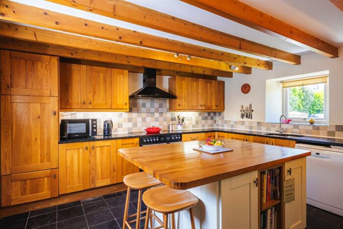 5 Bedroom Detached House For Sale In Roch, Haverfordwest, SA62