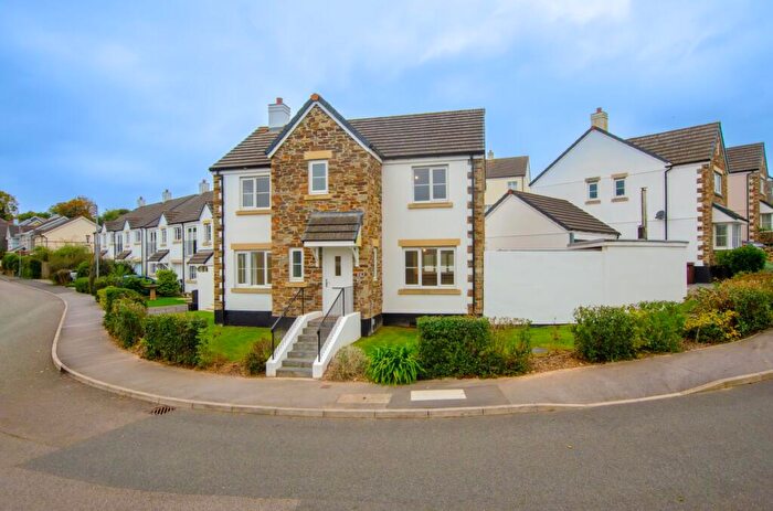 4 Bedroom Detached House For Sale In Du Maurier Drive, Fowey, PL23