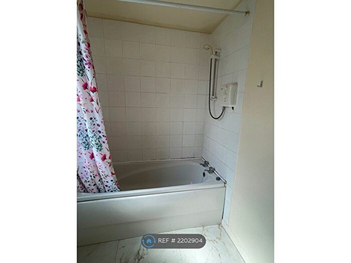 1 Bedroom Flat To Rent In Waterloo, Waterloo, L22