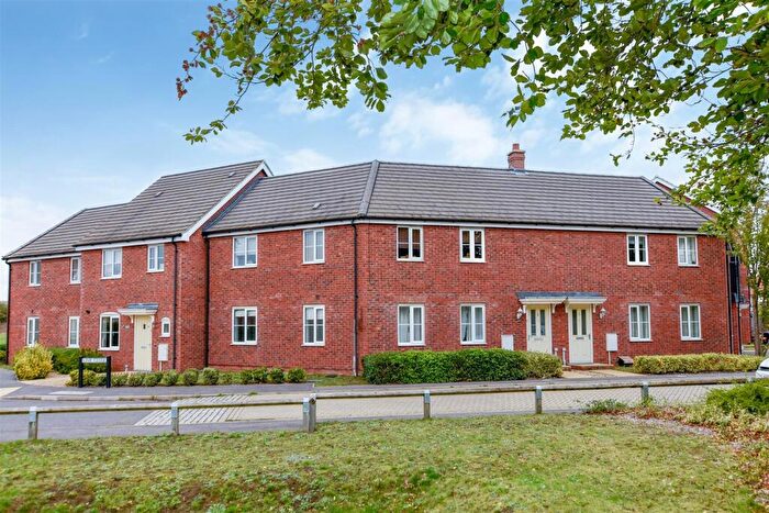 2 Bedroom Maisonette To Rent In Lime Close, Red Lodge, IP28