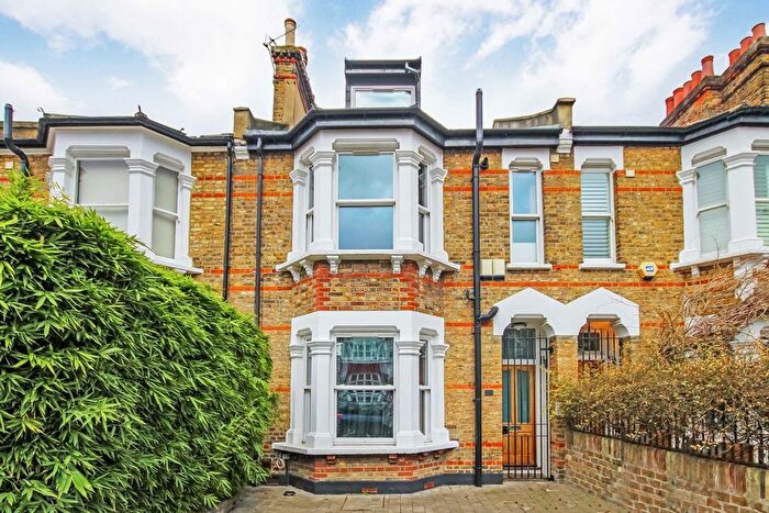 2 Bedroom Flat To Rent In Barrowgate Road, London, W4
