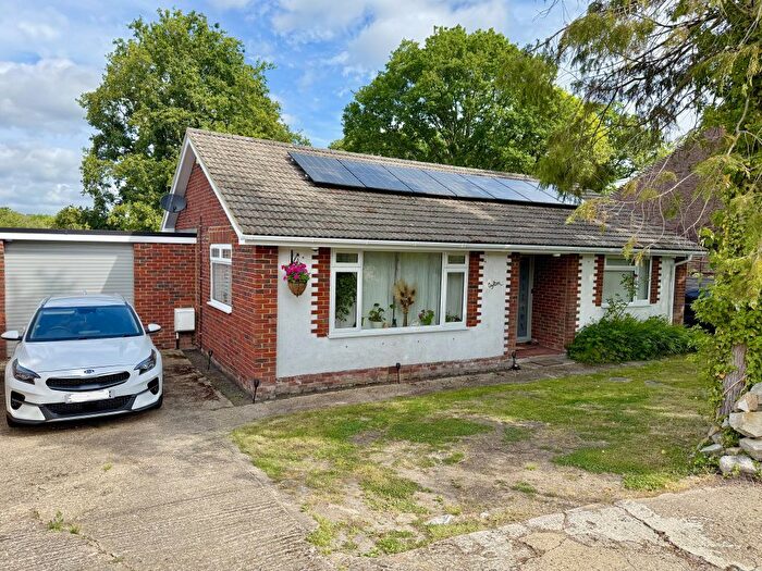 3 Bedroom Detached Bungalow For Sale In Frensham Lane, Lindford, Hampshire, GU35