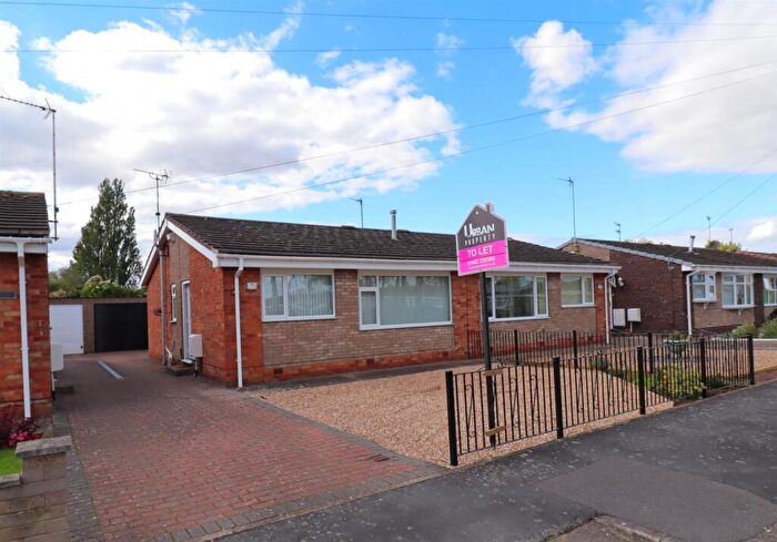 2 Bedroom Bungalow To Rent In Winchester Close, Hull, HU9