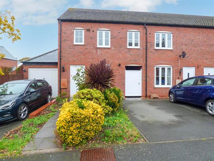 2 Bedroom End Of Terrace House To Rent In Orwell Close, Stratford-upon-Avon, CV37