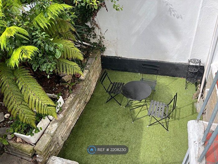 1 Bedroom Terraced House To Rent In Offord Road, London, N1