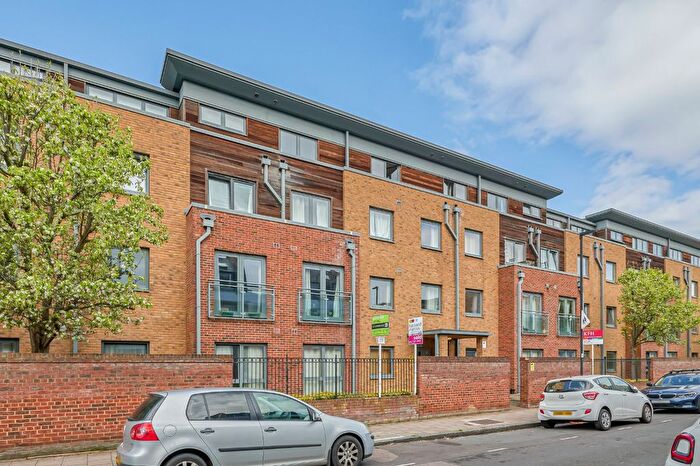 1 Bedroom Flat For Sale In Effra Parade, London, SW2