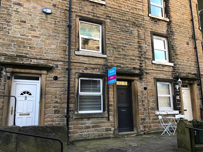 1 Bedroom Terraced House To Rent In Church Terrace, Holmfirth, HD9
