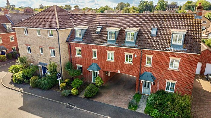4 Bedroom Property For Sale In Bridge View, Oundle, Peterborough, PE8