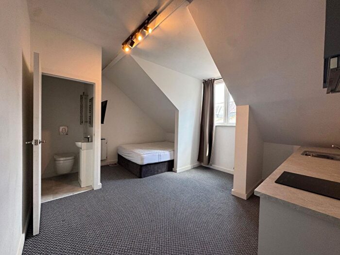 1 Bedroom Studio To Rent In Bond Street, London, W5