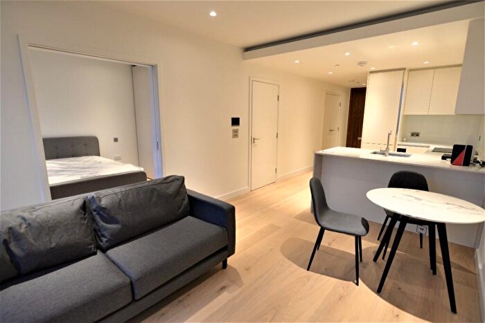 Studio To Rent In Marsh Wall, London, E14