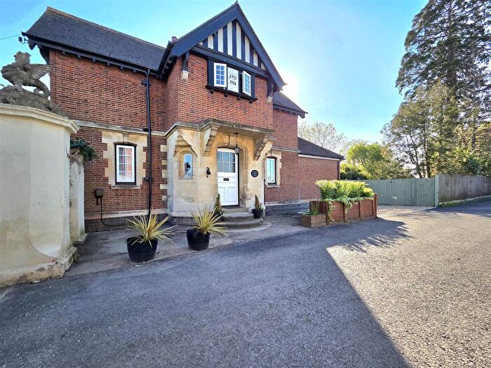 2 Bedroom Detached House For Sale In Tewkesbury Road, Twigworth, Gloucester, GL2