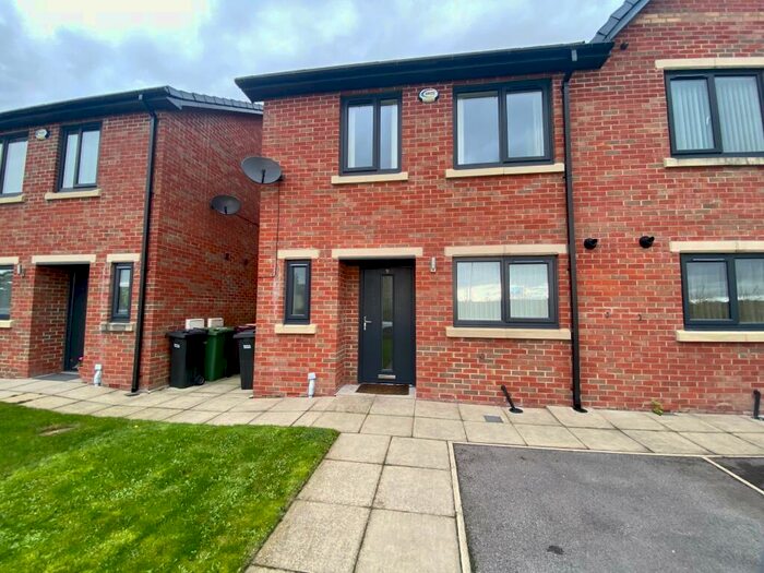 3 Bedroom Semi-Detached House To Rent In Hulton Meadows, Bolton, BL3