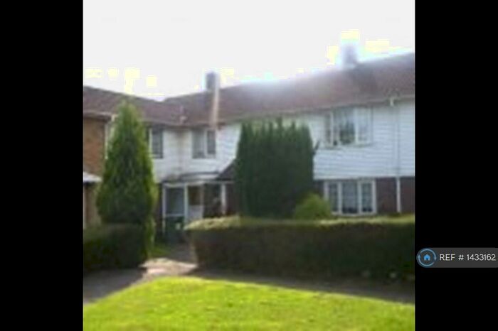 4 Bedroom Terraced House To Rent In Clive Green, Bracknell, RG12