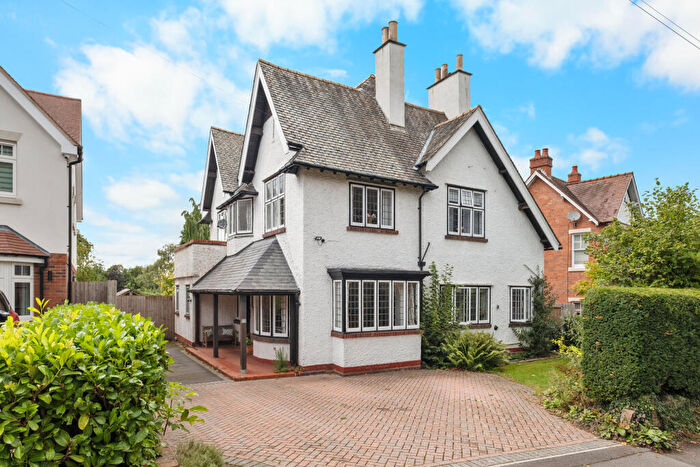 5 Bedroom Detached House For Sale In Wellington Road, Bromsgrove, B60