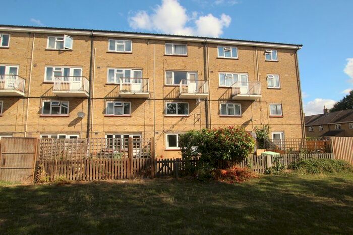 2 Bedroom Maisonette To Rent In Cockerell Road, Cambridge, CB4