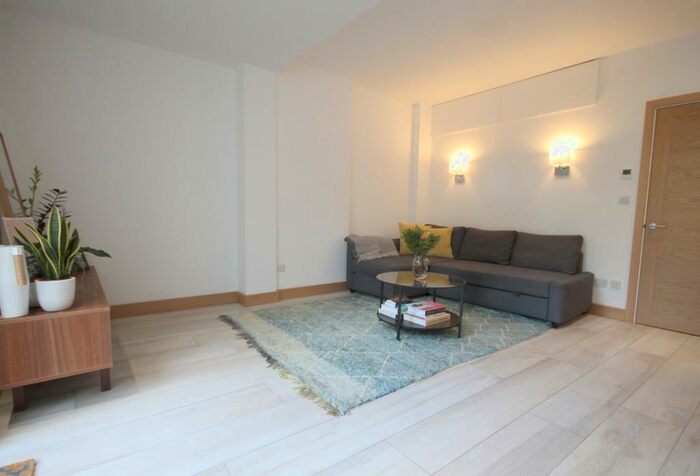 1 Bedroom Flat To Rent In Kenwood Road, Highgate, N6