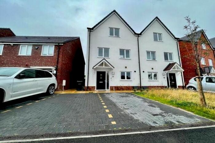 3 Bedroom Property To Rent In Kildare Close, Birmingham, B28