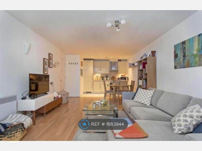 1 Bedroom Flat To Rent In Chadwell Lane, London, N8