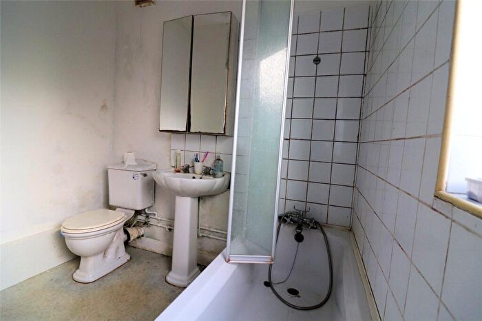 3 Bedroom Terraced House For Sale In Hengist Road, Northumberland Heath, Kent, DA8