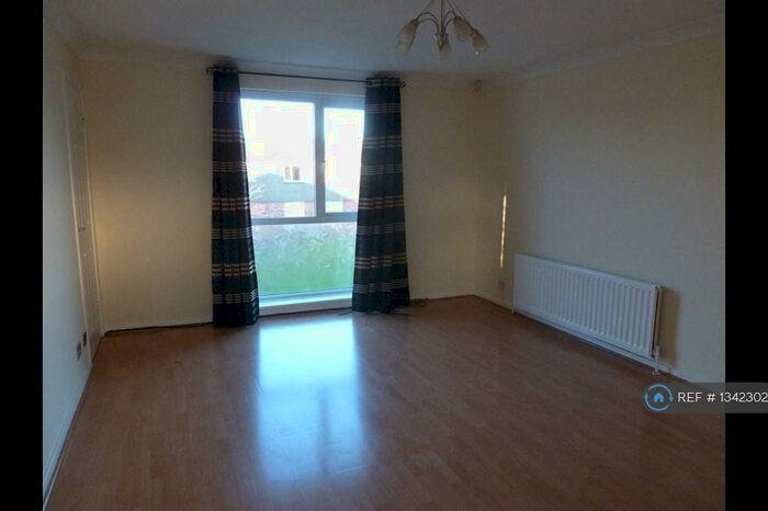 2 Bedroom Flat To Rent In Otley Close, Cramlington, NE23