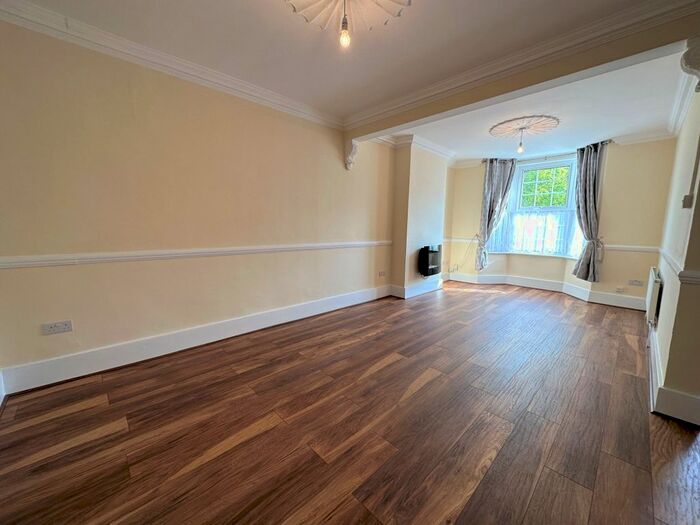 3 Bedroom Terraced House To Rent In Goldsdown Road, Enfield, EN3