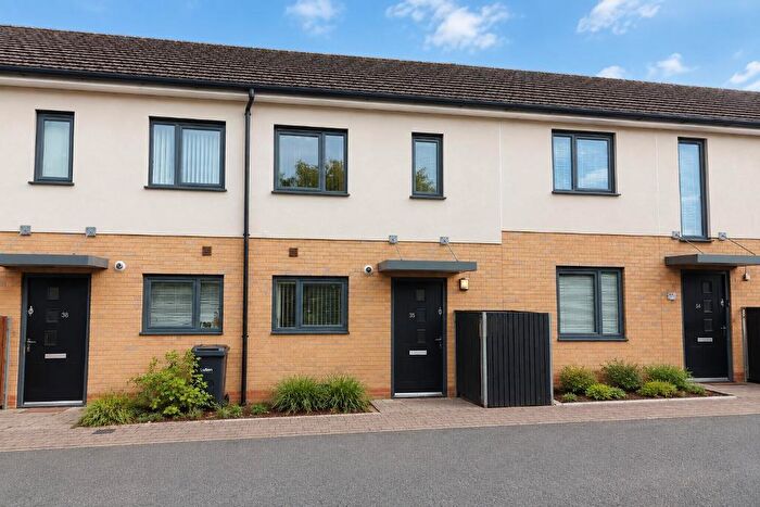 2 Bedroom Terraced House To Rent In Someries Hill, Luton, Bedfordshire, LU2