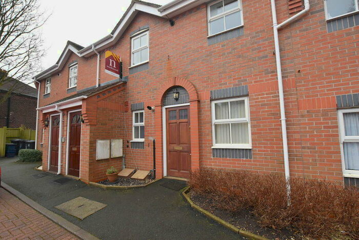 2 Bedroom Flat To Rent In Knutton Road, Wolstanton, Newcastle-under-Lyme, ST5