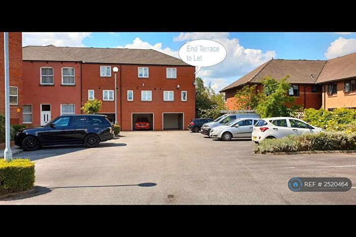 2 Bedroom End Of Terrace House To Rent In Dene House Court, Leeds, LS2