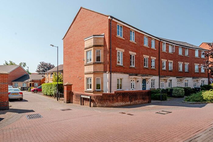 3 Bedroom End Of Terrace House For Sale In Montreal Avenue, Horfield, Bristol, BS7