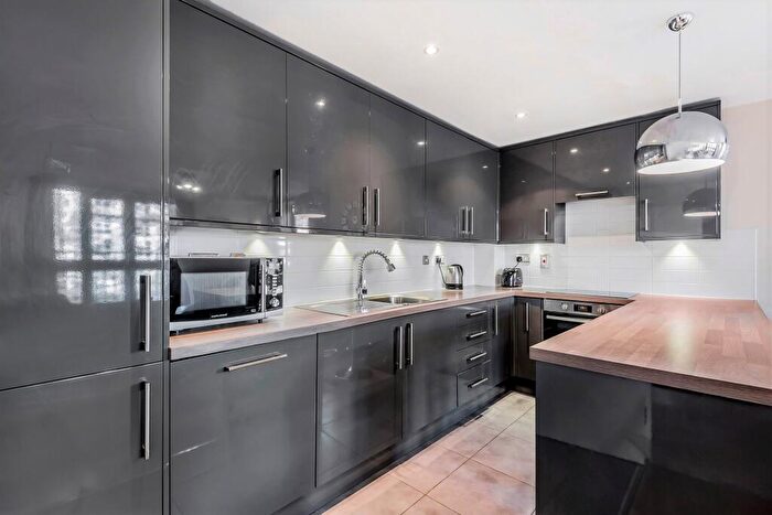 2 Bedroom Apartment To Rent In Iceland Wharf, Surrey Docks, SE16