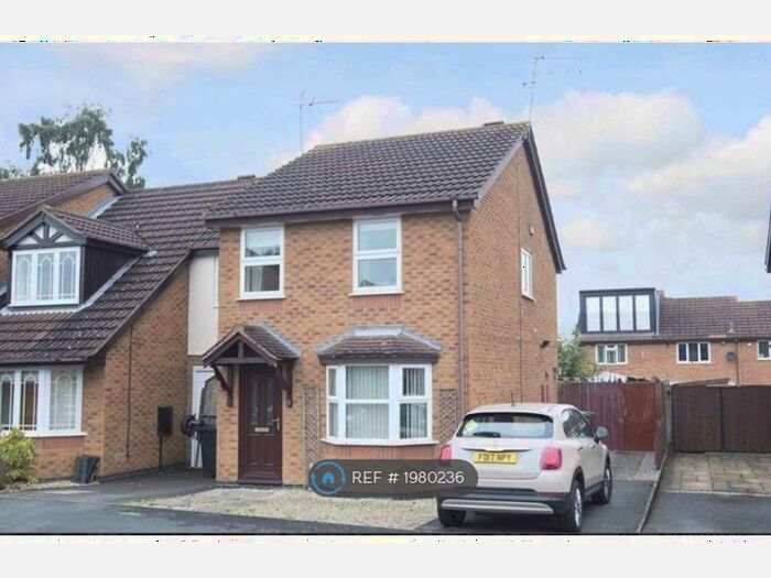 3 Bedroom End Of Terrace House To Rent In Bamburgh Close, Market Harborough, LE16