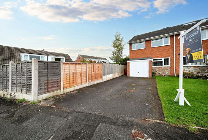 3 Bedroom Semi-Detached House For Sale In Oaksmoor Close, Wheaton Aston, ST19