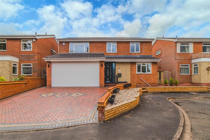 4 Bedroom Detached House To Rent In Somerford Close, Maidenhead, Berkshire, SL6