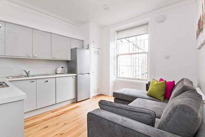 3 Bedroom Flat To Rent In Merchiston Bank Avenue, Edinburgh, EH10