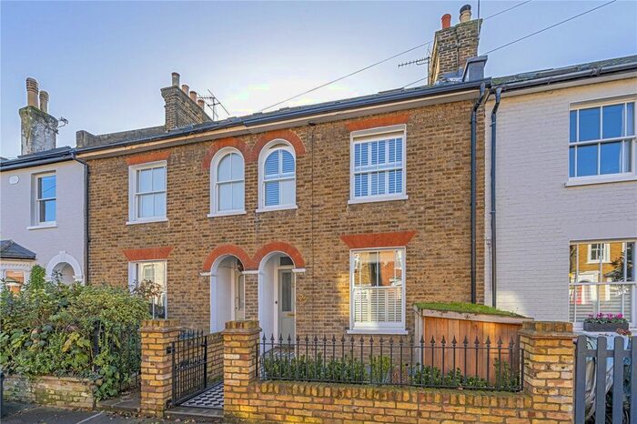 3 Bedroom Terraced House To Rent In Albert Road, Teddington, TW11