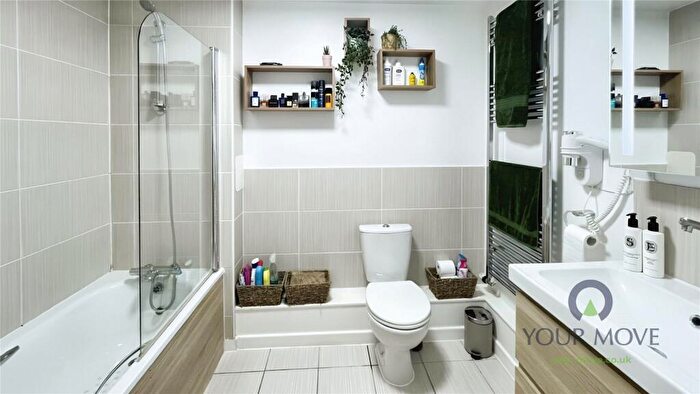 1 Bedroom Flat For Sale In Avonley Road, London, SE14