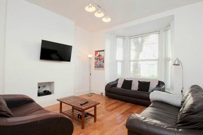 7 Bedroom Terraced House To Rent In Seaton Avenue, Mutley, Plymouth, PL4