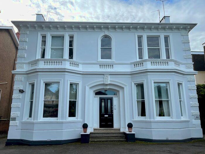 2 Bedroom Flat To Rent In Kenilworth Road, Leamington Spa, CV32