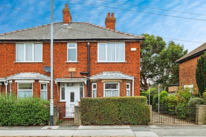 3 Bedroom Semi Detached House For Sale In Portobello Street, Hull, HU9