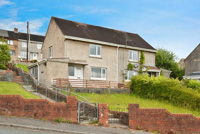 2 Bedroom Semi-Detached House For Sale In Maesyfelin, Pontyberem, Llanelli, Carmarthenshire, SA15
