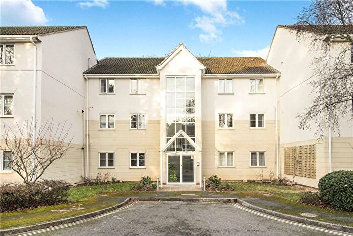 2 Bedroom Flat To Rent In Abbotts Court, Park Road, Winchester, Hampshire, SO23