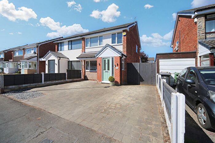 3 Bedroom Semi-Detached House For Sale In Sturton Avenue, Wigan, WN3