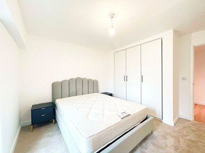 1 Bedroom Apartment To Rent In Fairbank House, Beaufort Square, London, NW9