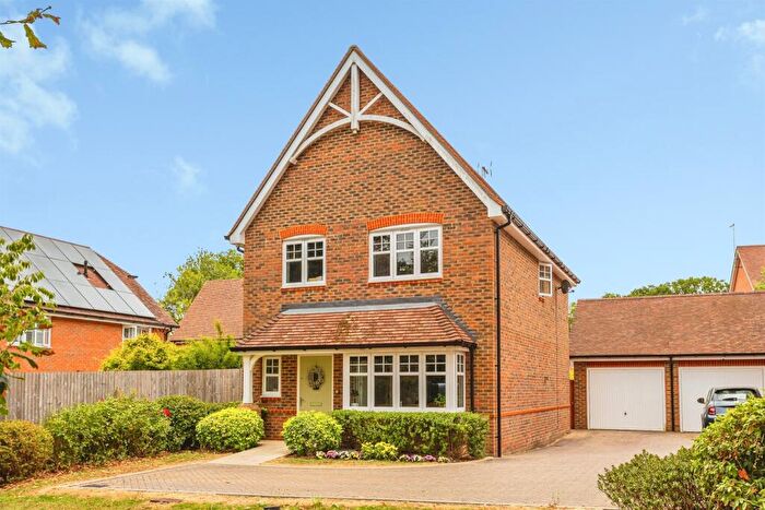 4 Bedroom Detached House For Sale In Mill Rose Way, Burgess Hill, RH15